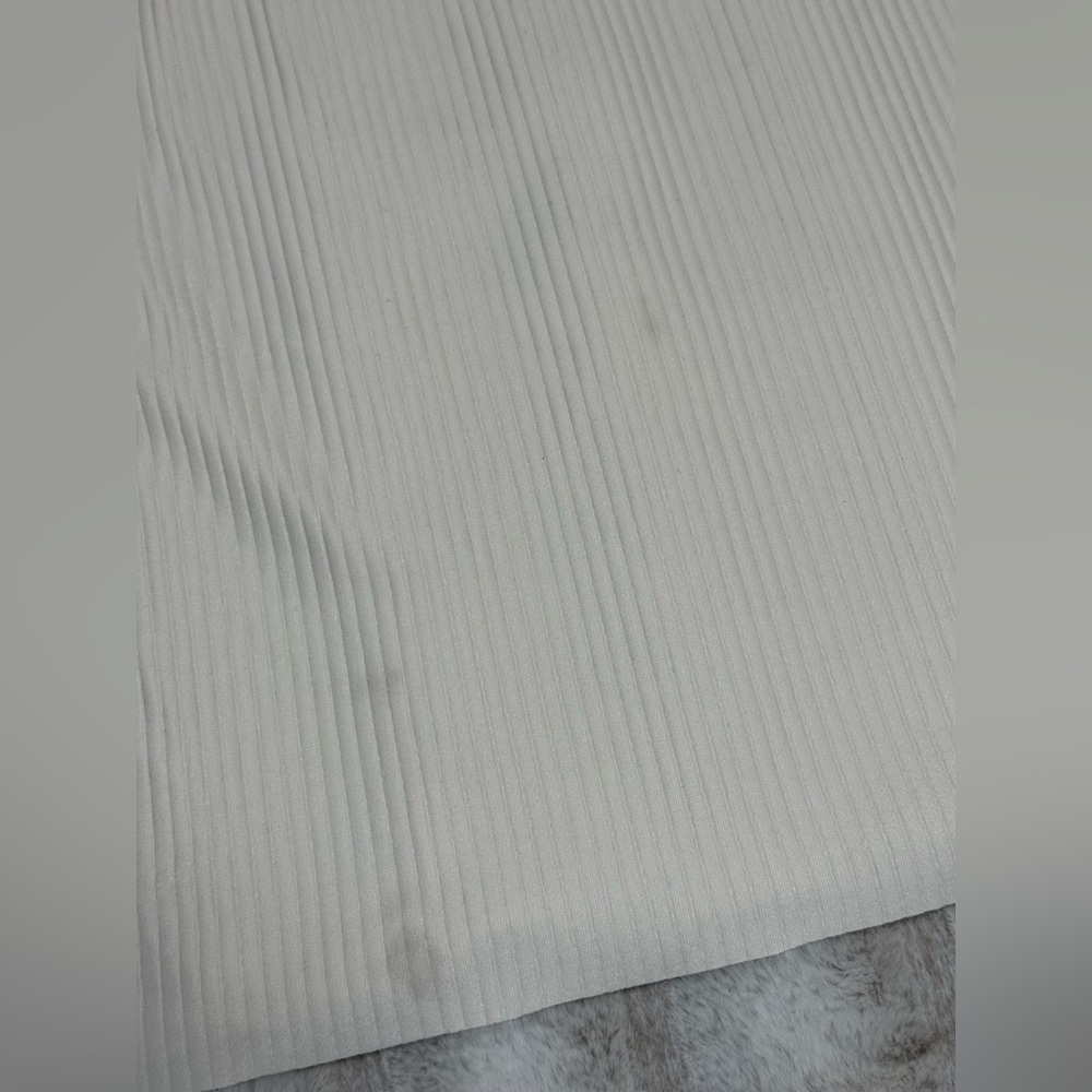 H&M Off-White Ribbed Tee - Picture 7 of 7